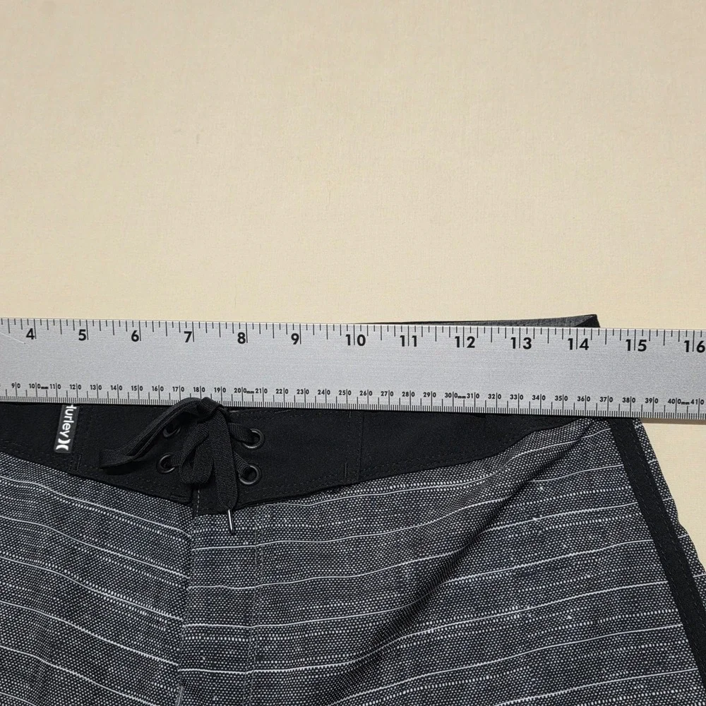Hurley Mens Size 28 Board Shorts Black Gray Striped Surf Swim Trunks Drawstring